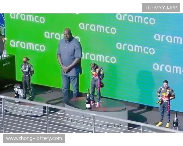 奥尼尔身高体重揭秘 篮球巨人如何影响比赛表现与职业生涯